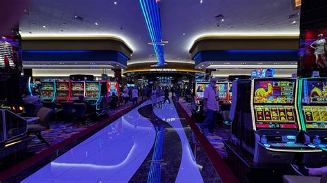 smash casino online|Hard Rock Casino Rockford Celebrates Grand Opening with Star .